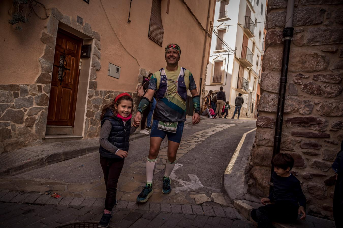 Galería de fotos de la llegada a meta de la carrera de 30 kilómetros del Trail de Montanejos 2018