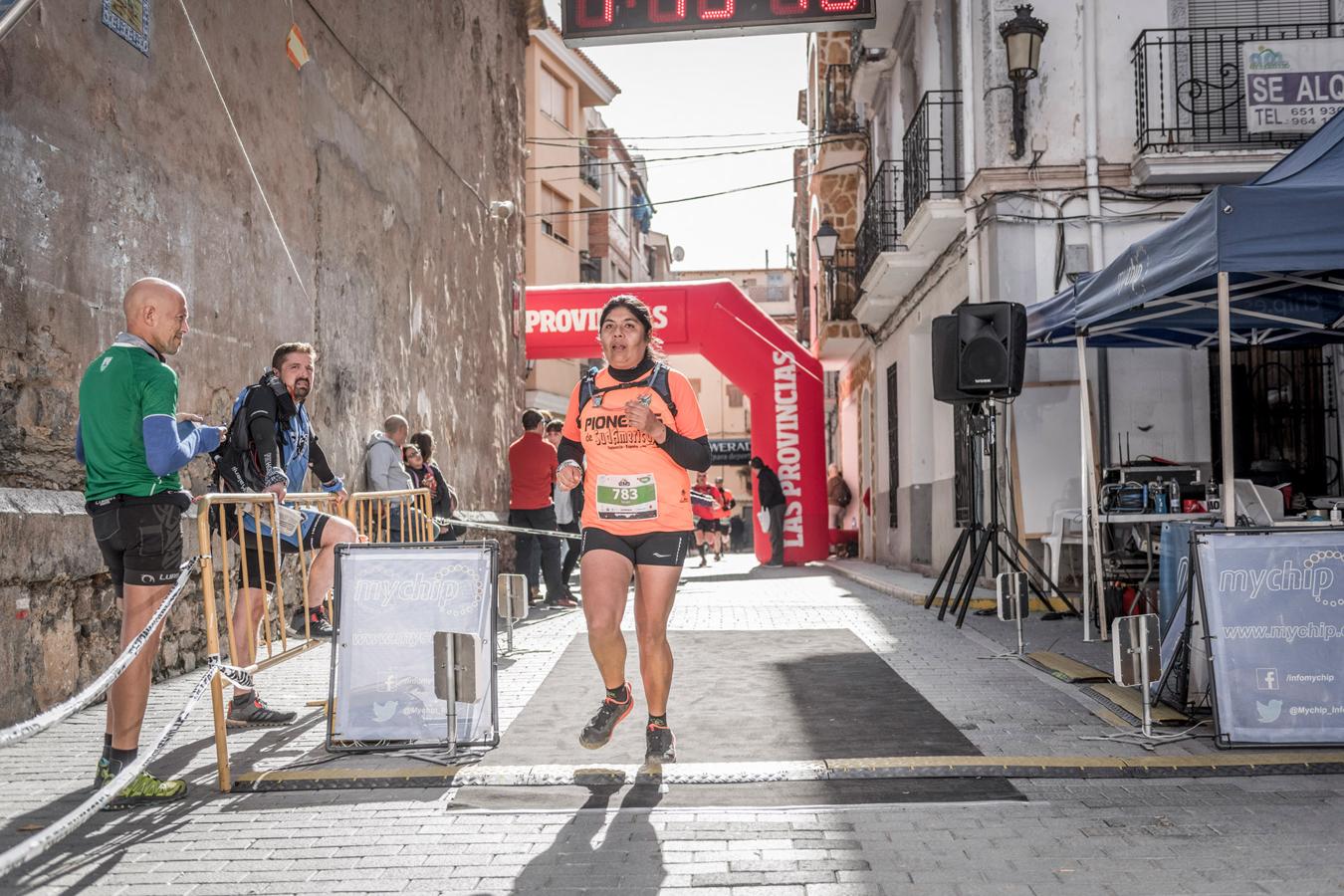 Galería de fotos de la llegada a meta de la carrera de 30 kilómetros del Trail de Montanejos 2018