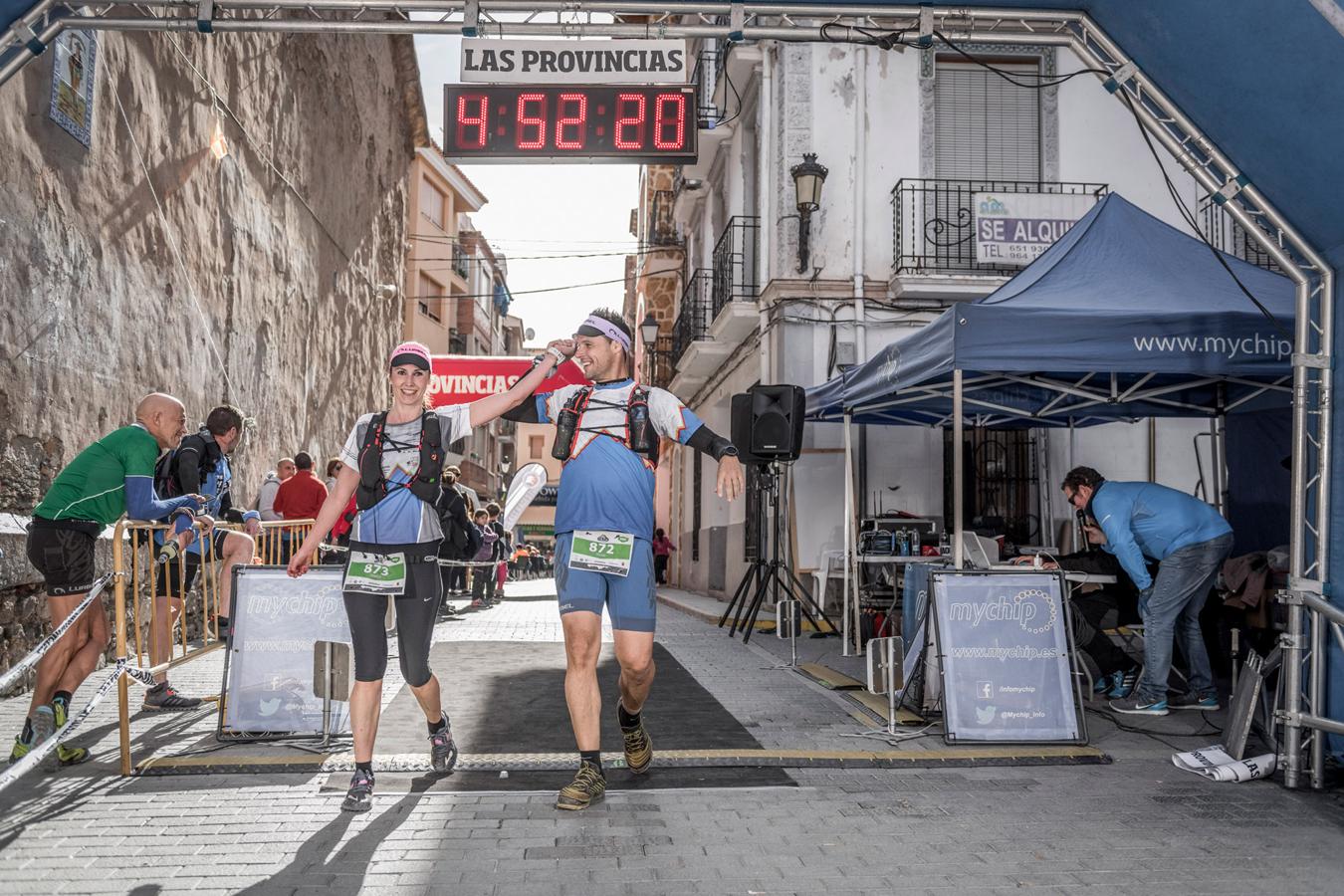 Galería de fotos de la llegada a meta de la carrera de 30 kilómetros del Trail de Montanejos 2018