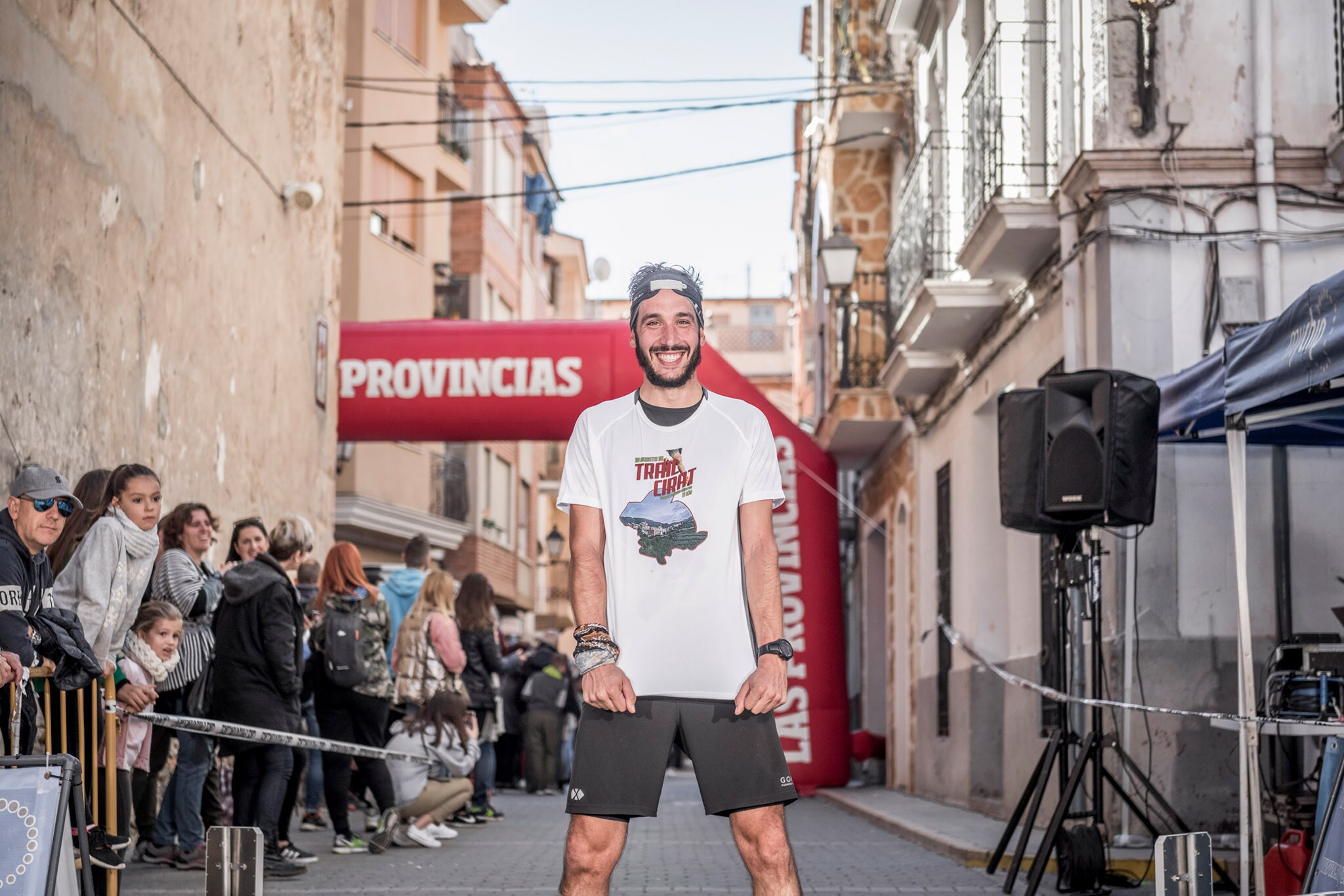 Galería de fotos de la llegada a meta de la carrera de 15 kilómetros del Trail de Montanejos 2018