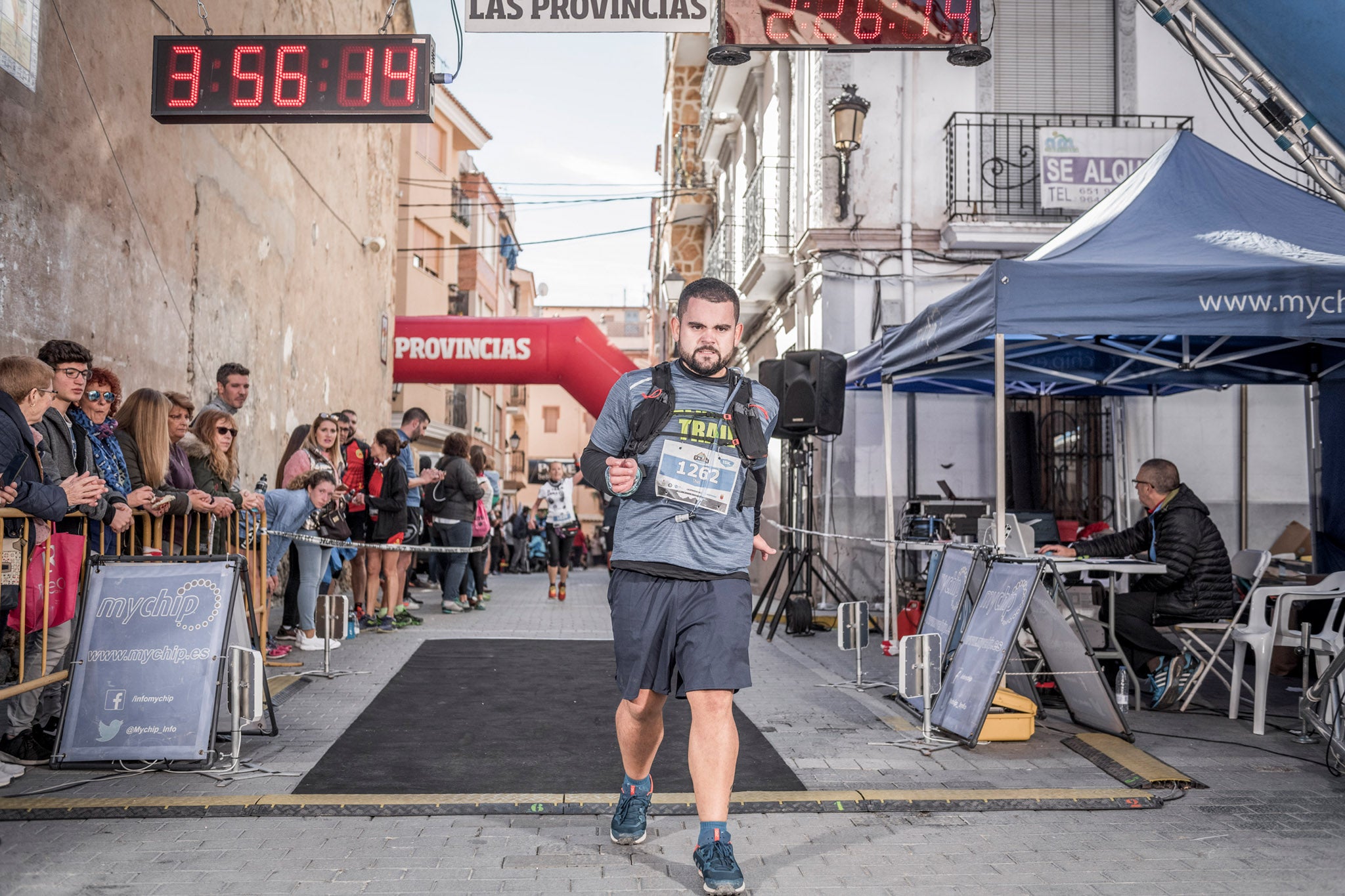 Galería de fotos de la llegada a meta de la carrera de 15 kilómetros del Trail de Montanejos 2018