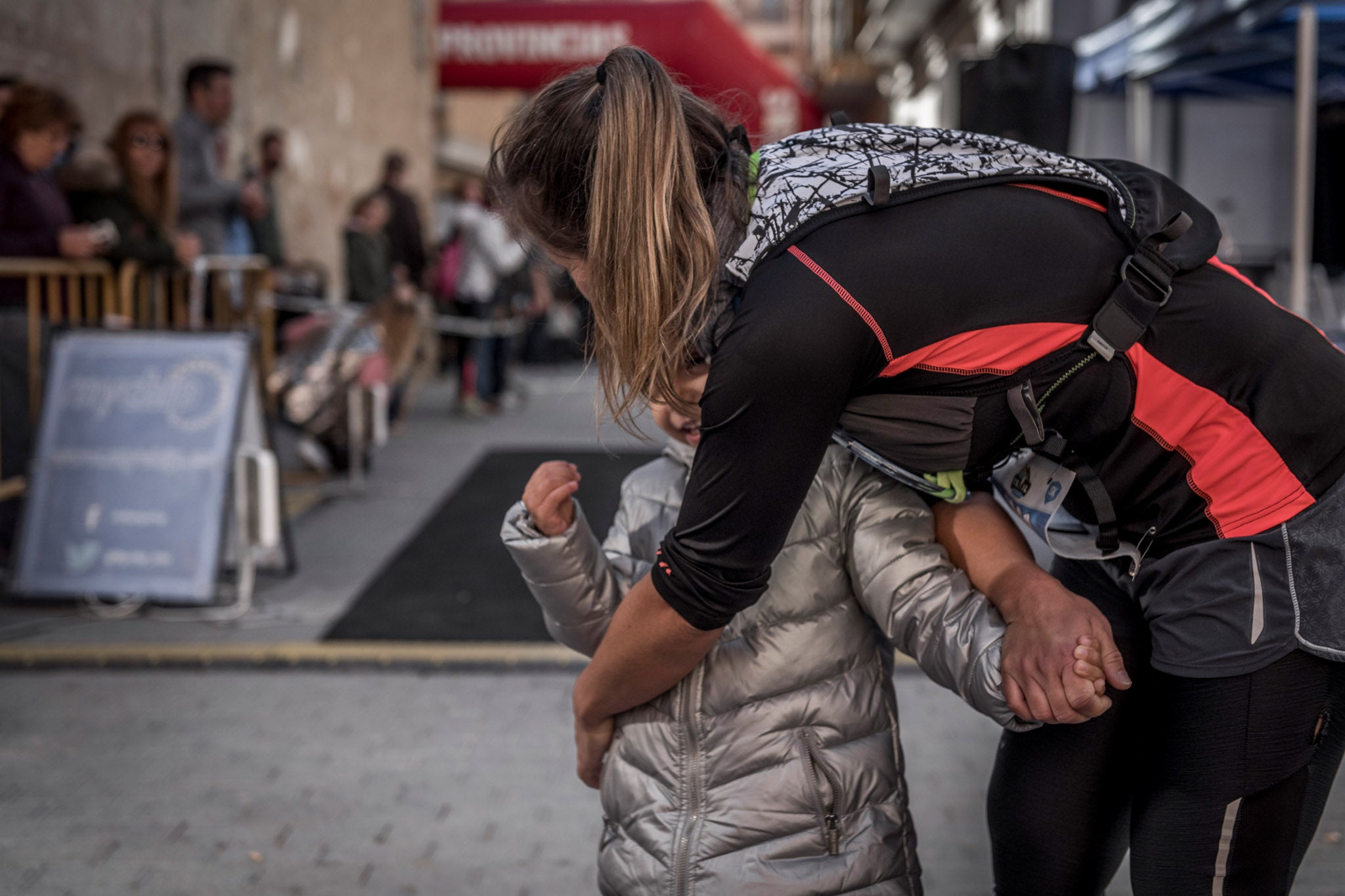 Galería de fotos de la llegada a meta de la carrera de 15 kilómetros del Trail de Montanejos 2018