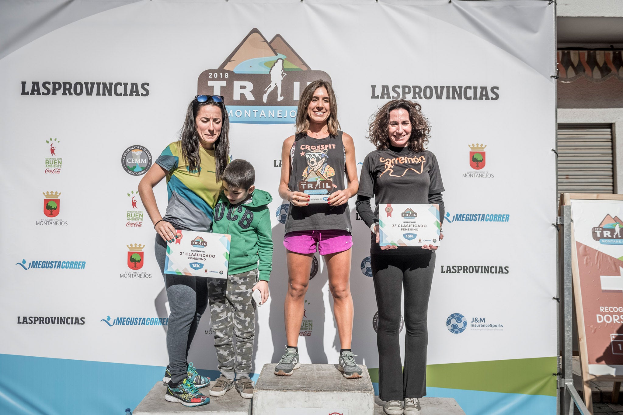 Galería de fotos de la llegada a meta de la carrera de 15 kilómetros del Trail de Montanejos 2018