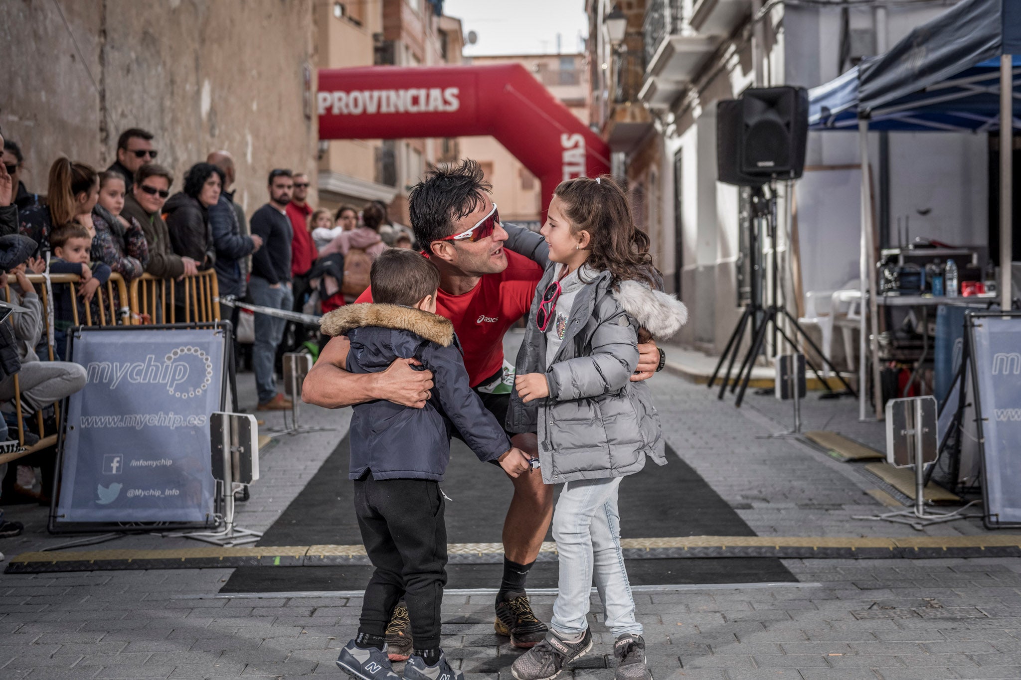 Galería de fotos de la llegada a meta de la carrera de 30 kilómetros del Trail de Montanejos 2018