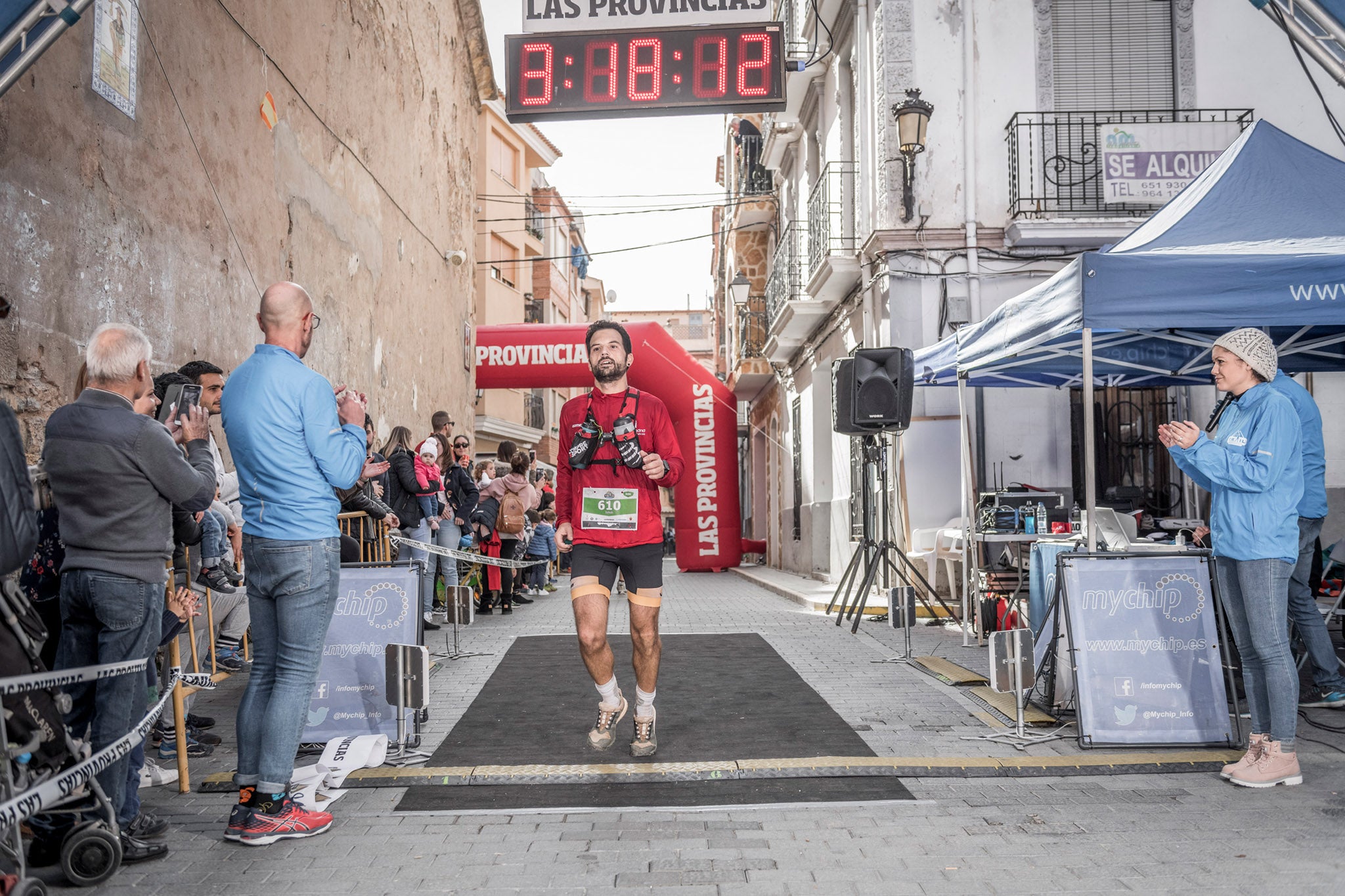 Galería de fotos de la llegada a meta de la carrera de 30 kilómetros del Trail de Montanejos 2018