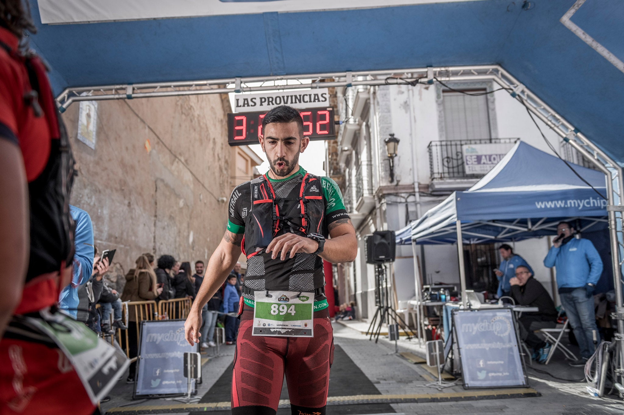 Galería de fotos de la llegada a meta de la carrera de 30 kilómetros del Trail de Montanejos 2018