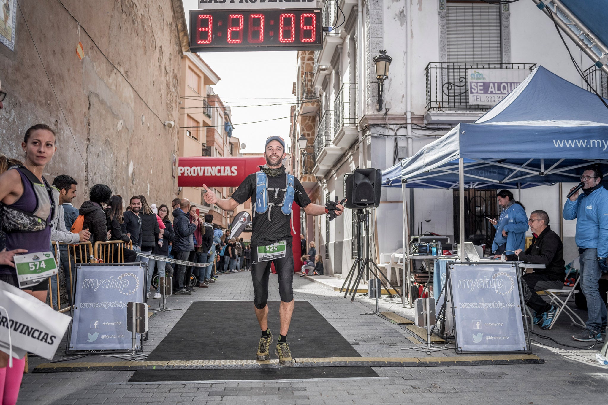 Galería de fotos de la llegada a meta de la carrera de 30 kilómetros del Trail de Montanejos 2018