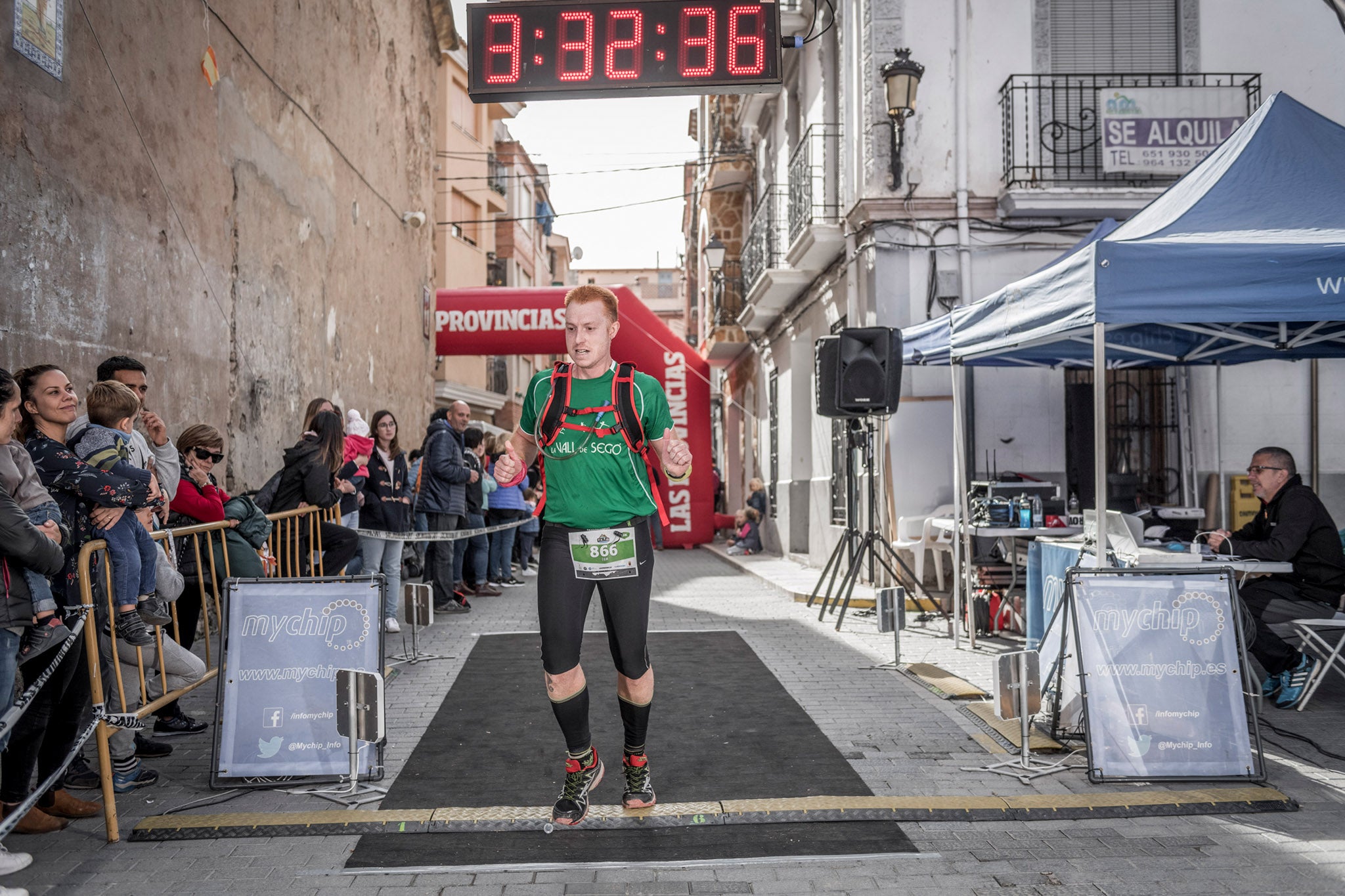 Galería de fotos de la llegada a meta de la carrera de 30 kilómetros del Trail de Montanejos 2018