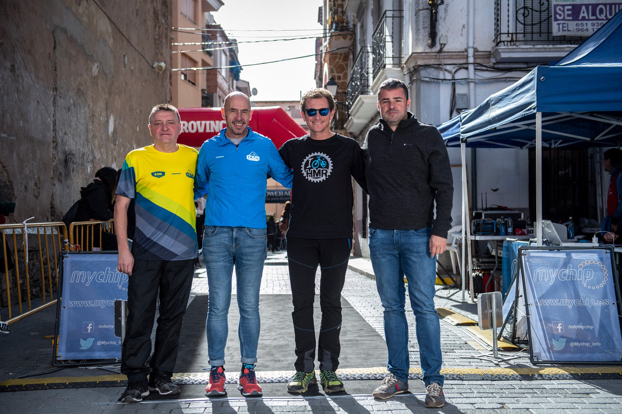 Galería de fotos de la llegada a meta de la carrera de 30 kilómetros del Trail de Montanejos 2018