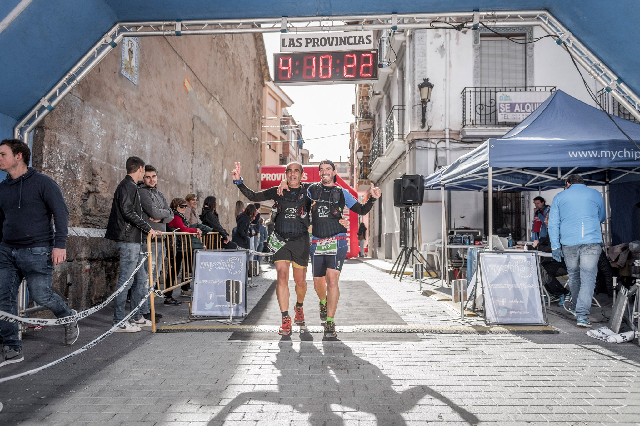 Galería de fotos de la llegada a meta de la carrera de 30 kilómetros del Trail de Montanejos 2018