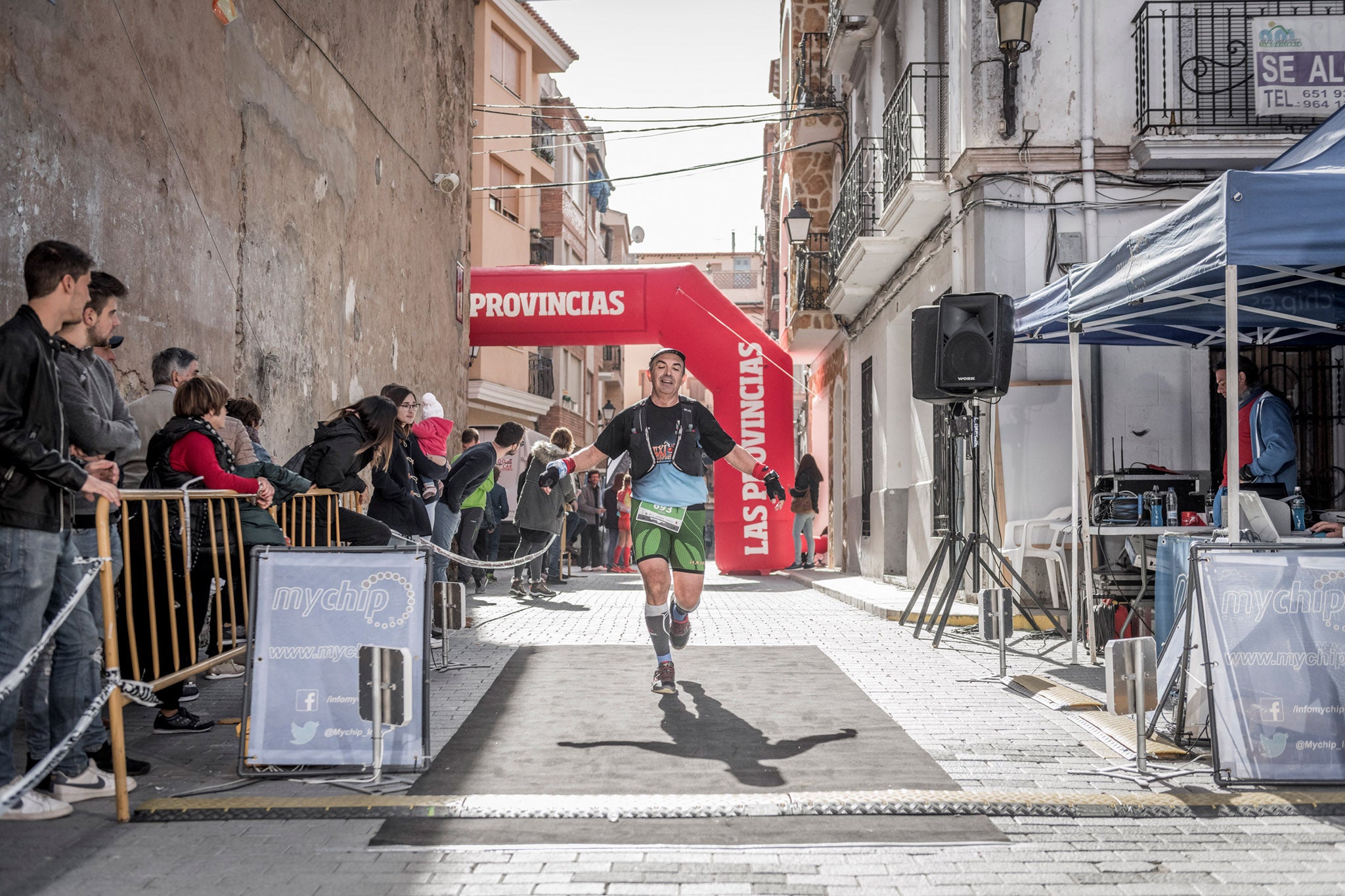 Galería de fotos de la llegada a meta de la carrera de 30 kilómetros del Trail de Montanejos 2018