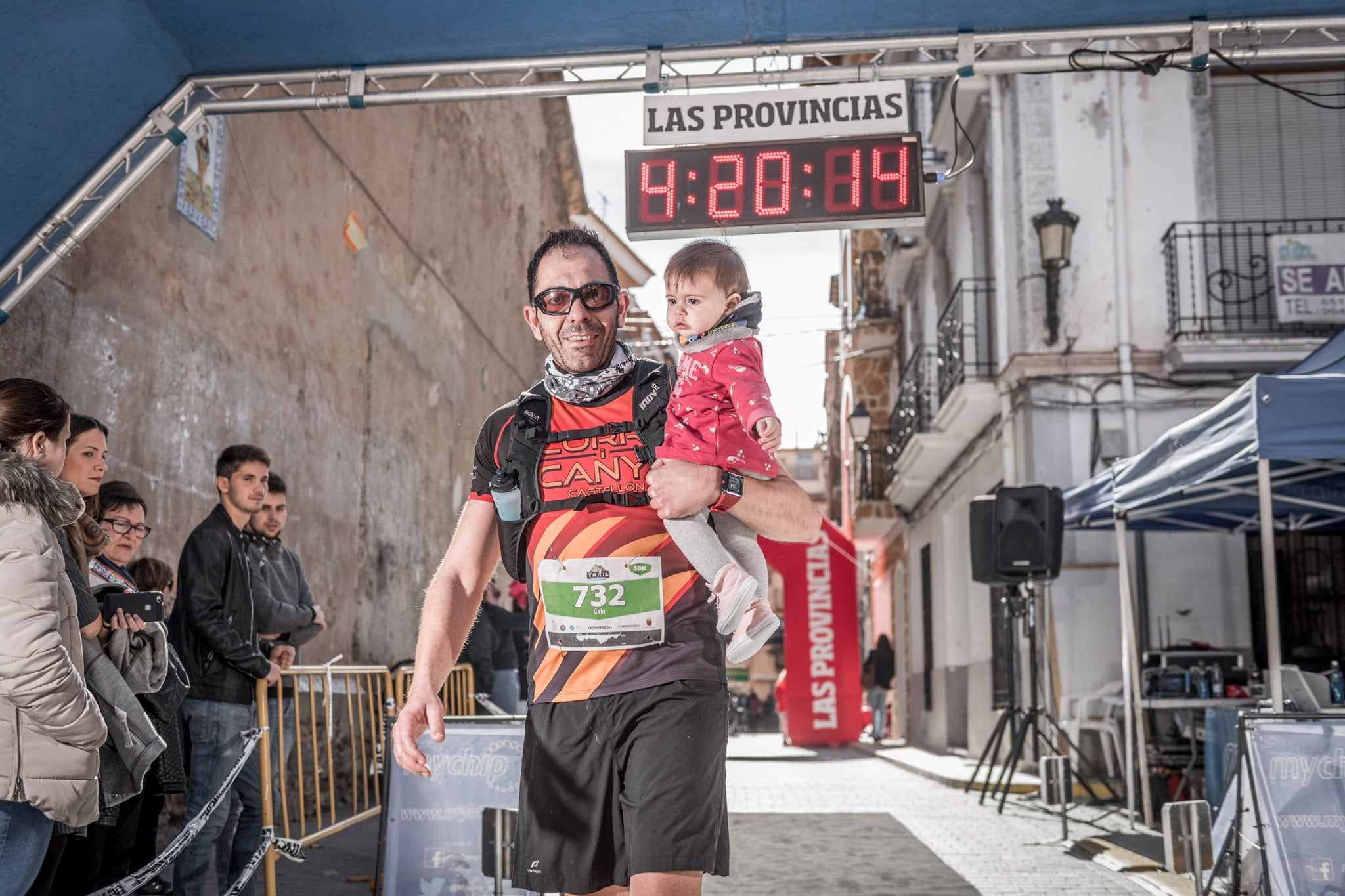 Galería de fotos de la llegada a meta de la carrera de 30 kilómetros del Trail de Montanejos 2018