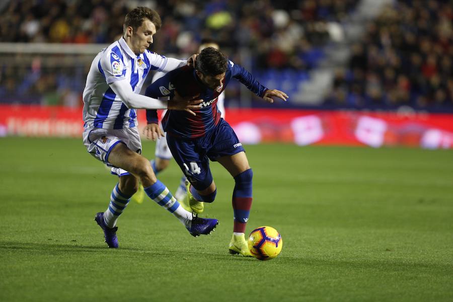 Imágenes del partido de la duodécima jornada de Liga en el Ciutat de València