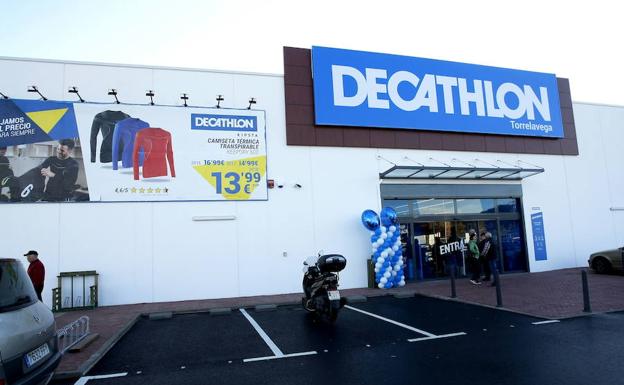 La Policía Nacional alerta sobre la falsa oferta de trabajo de Decathlon