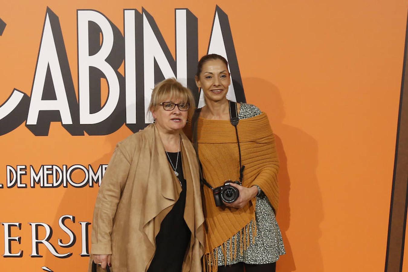 La Cabina, el festival internacional de mediometrajes de Valencia, inaugura en el Palau de la Música su undécima edición con un espectáculo pensado para sorprender al público y protagonizado por los actores José Luis Herranz y Víctor Aleixandre. Hasta el día 24 de noviembre se podrán ver en La Filmoteca y La Nau los 32 mediometrajes que participan en el evento audiovisual que ha estrenado el metraje 'Zalig zijn de Onwetenden'. 