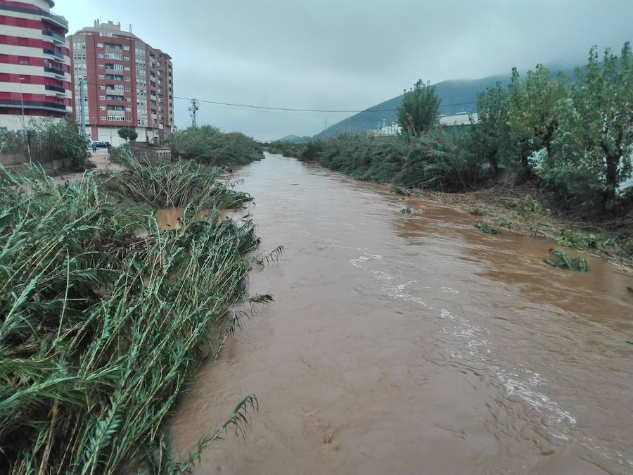 Fotos: Lluvias en Valencia: Desbordamientos, inundaciones y carreteras cortadas en la provincia de Valencia