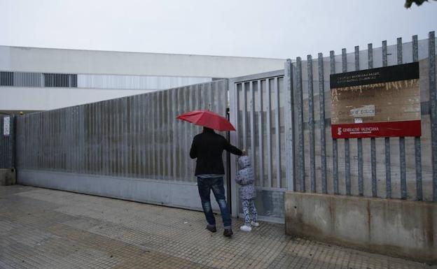 Más de 33.000 alumnos sin clase por la lluvia en Valencia