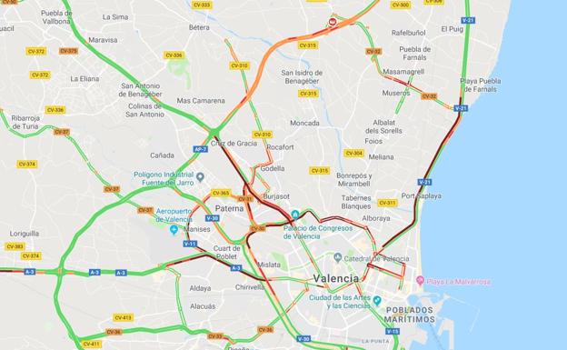 Tráfico en Valencia | Más de 40 kilómetros de atascos en los accesos a Valencia por la lluvia