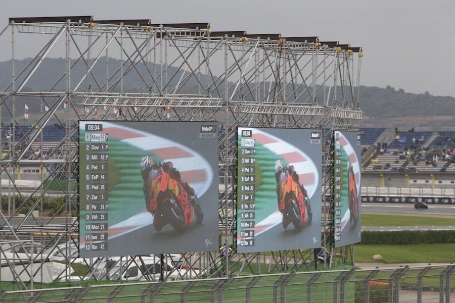 Fotos: La otra mirada del Gran Premio de motos en Cheste