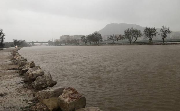 NIvel de agua en el río Júcar, cerca de la desembocadura.