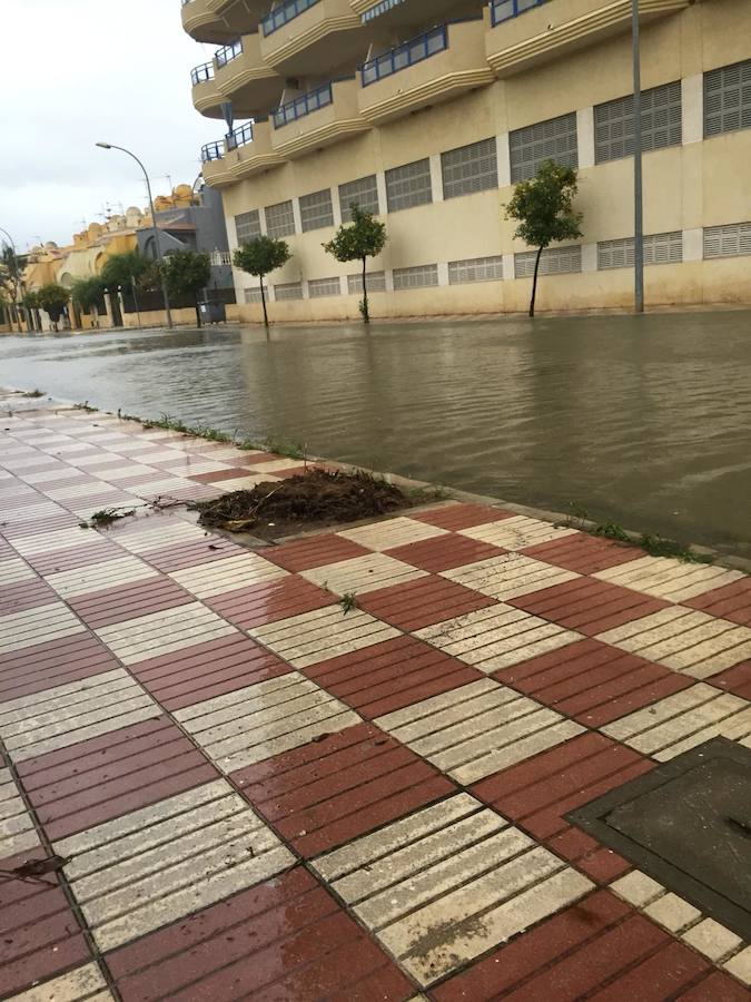 Passeig dels Tarongers, zona Lago Azul, en Tavernes de la Valldigna.