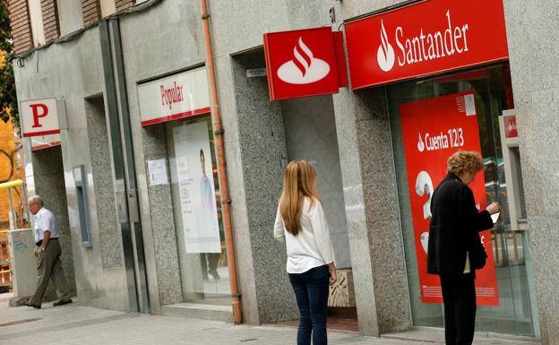 Un juzgado condena al Santander a abonar el impuesto de las hipotecas de forma retroactiva