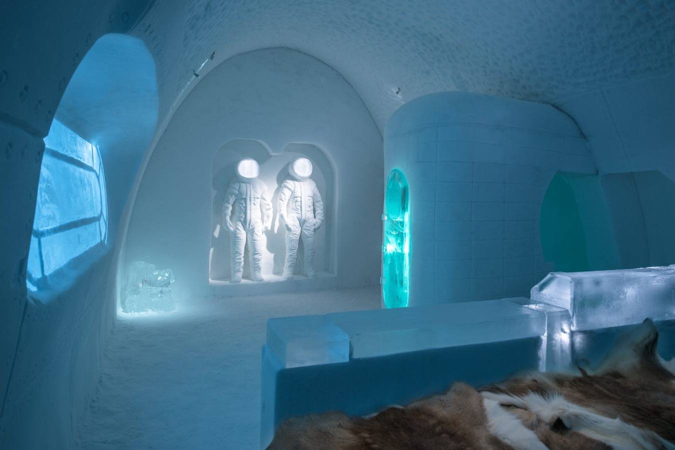 Una noche en el hotel de hielo de Jukkasjärvi se puede reservar desde los 130 euros.