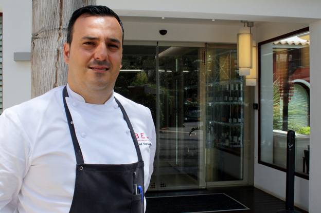 El restaurante Beat entra en la Guía Michelin 2019 por la puerta grande. José Manuel Miguel consigue su primera estrella en tiempo récord -llegó hace dos años- para su restaurante situado en el complejo hotelero gastronómico The Cook Book, en Calpe.