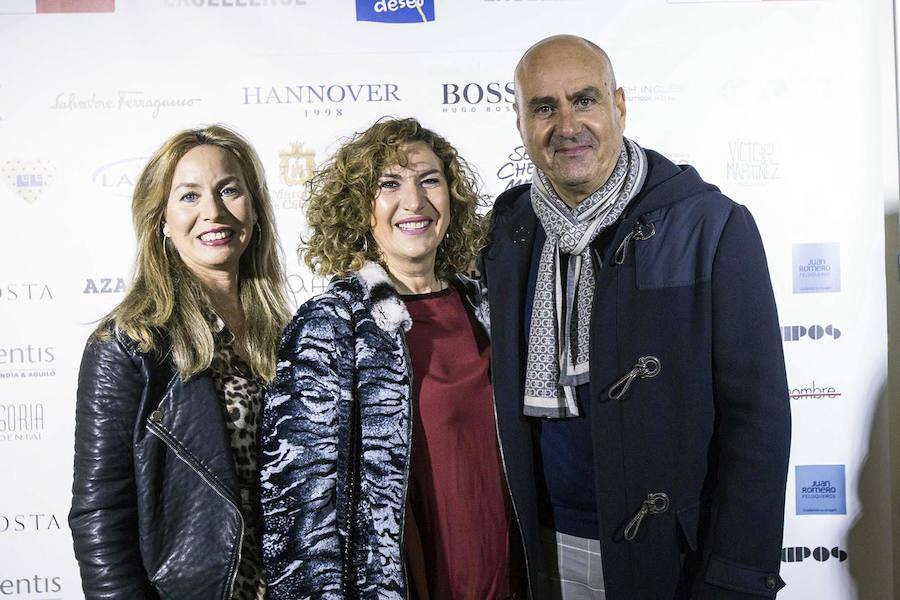 La Fundación Pequeño Deseo organizó su primer 'Encuentro Solidario' y lo hizo en Àtic, en el Palau Alameda. Carles Villeta ejerció de maestro de ceremonias en una fiesta a la que acudieron representantes del mundo socioeconómico y cultural valenciano.Marta Miró, de la Fundación Pequeño Deseo, Pepe Fernández de Palau Alameda y Laura Gallego de Valencia Excellence fueron los anfitriones..