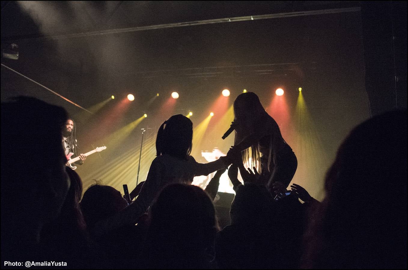 La cantante Lola Indigo, ex concursante de 'Operación Triunfo' ('OT ') y de 'Fama' en dos ediciones y también de 'Tu cara me suena' ofreció un concierto en la Sala Repvblicca de Valencia.