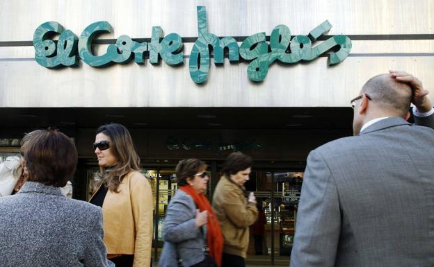 El Corte Inglés sella una alianza global con la plataforma Alibaba