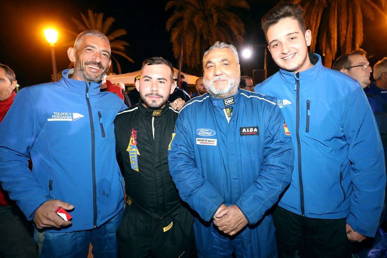 El XIX Rally Ciudad de Valencia ha arrancado este viernes con una salida neutralizada desde las Torres de Serranos.