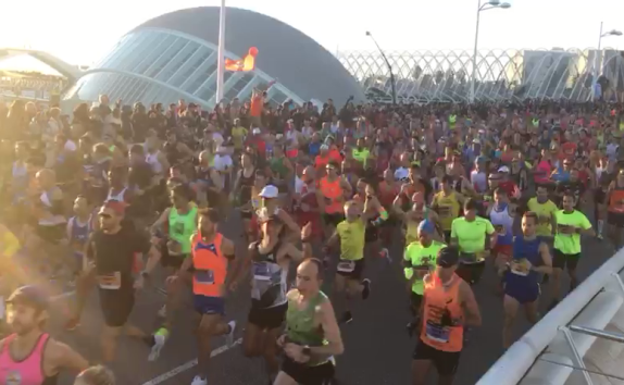 VÍDEO | Salida del Maratón Valencia 2018