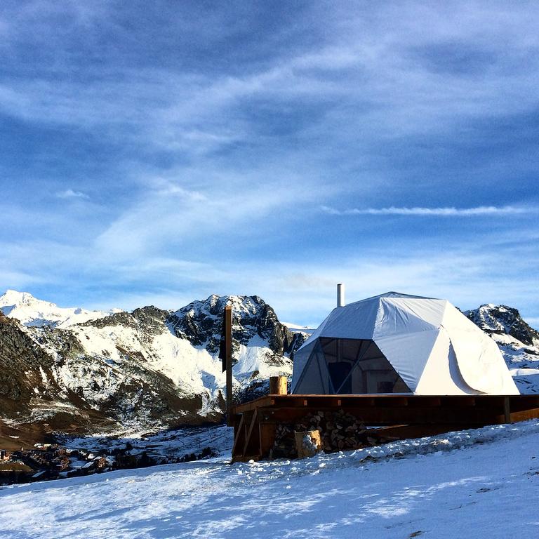 Blacksheep village Igloo, Francia.