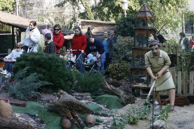 Xàtiva ya prepara la apertura de su Belén Monumental, el más grande de España