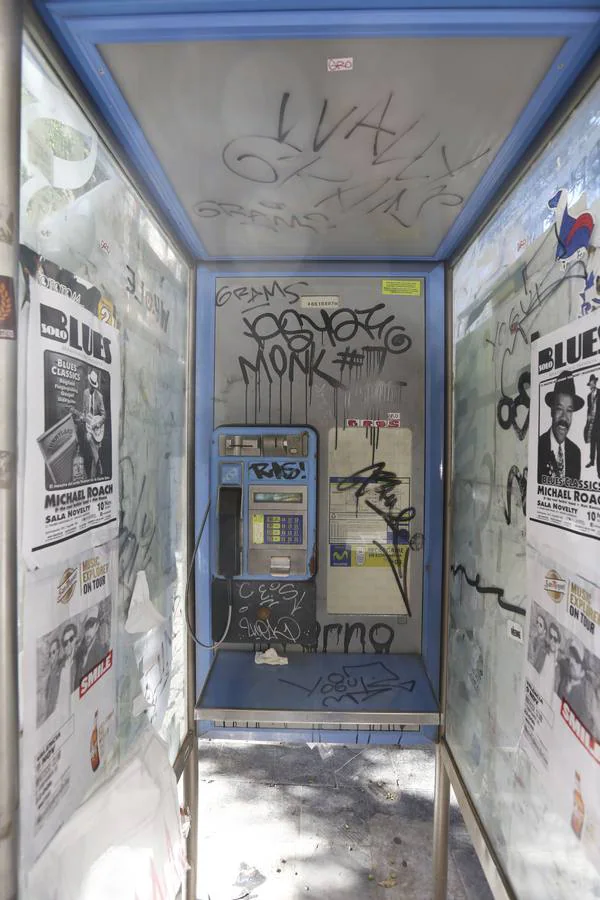 Fotos: Las últimas cabinas telefónicas de Valencia