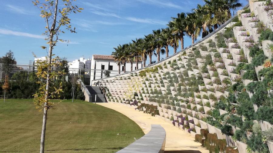 El Parque Central de Valencia comienza a ser una realidad. El avance de las obras ya permite ver cómo será uno de los pulmones de la ciudad y otro punto de encuentro para el deporte y el ocio.