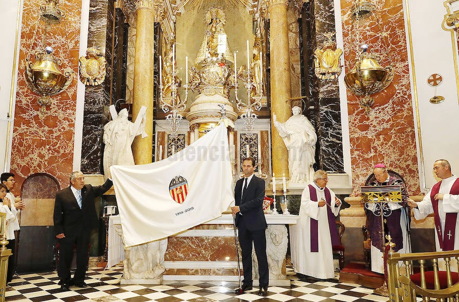 Fotos: Fotos de la presentación de la bandera del Centenario