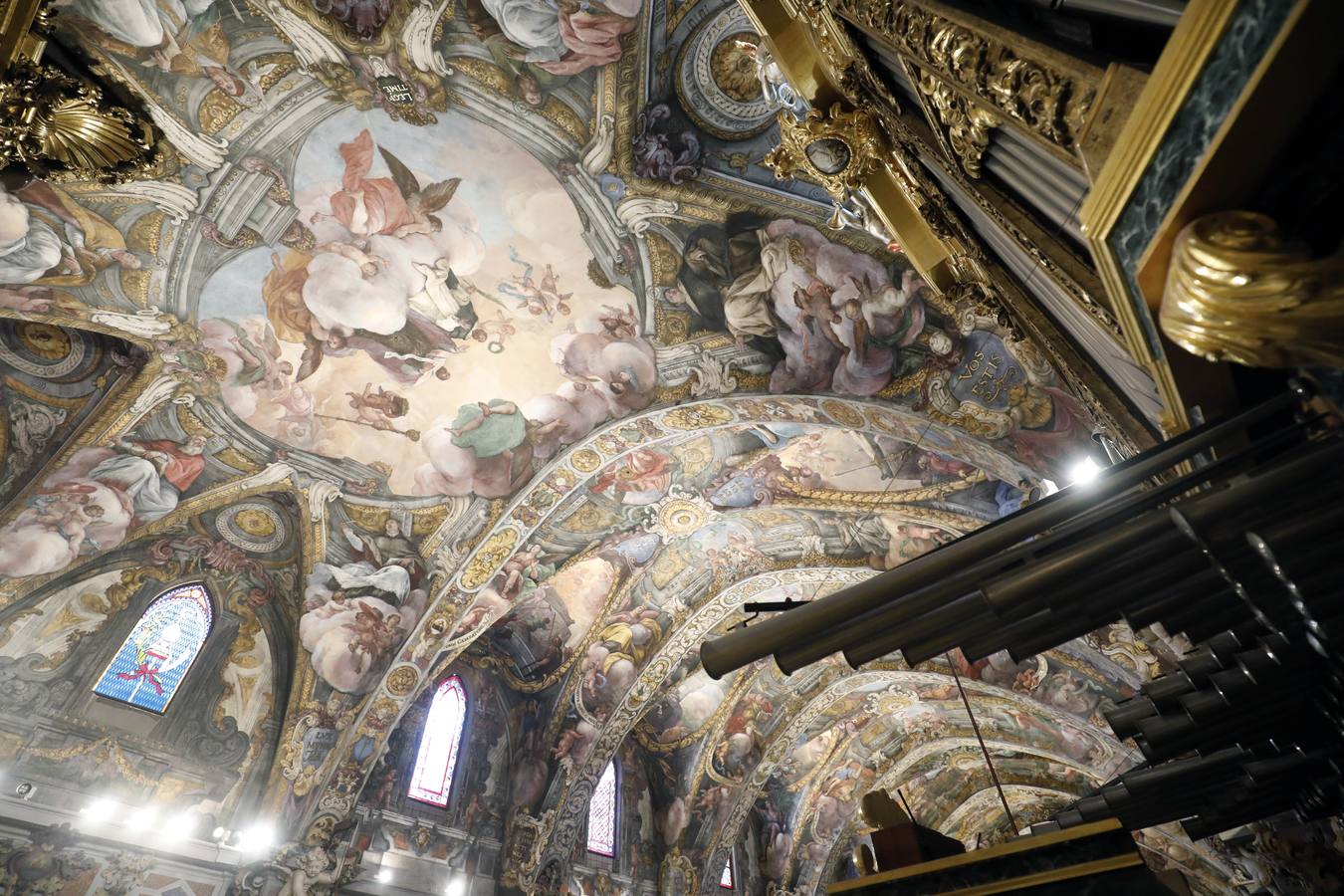 La iglesia, que sacó a la luz los frescos de Palomino, abre a las visitas la desconocida sala Capitular. El espacio, origen de la parroquia en el siglo XV, presenta su estado original e incluye obras de Juan de Juanes y Esteban March