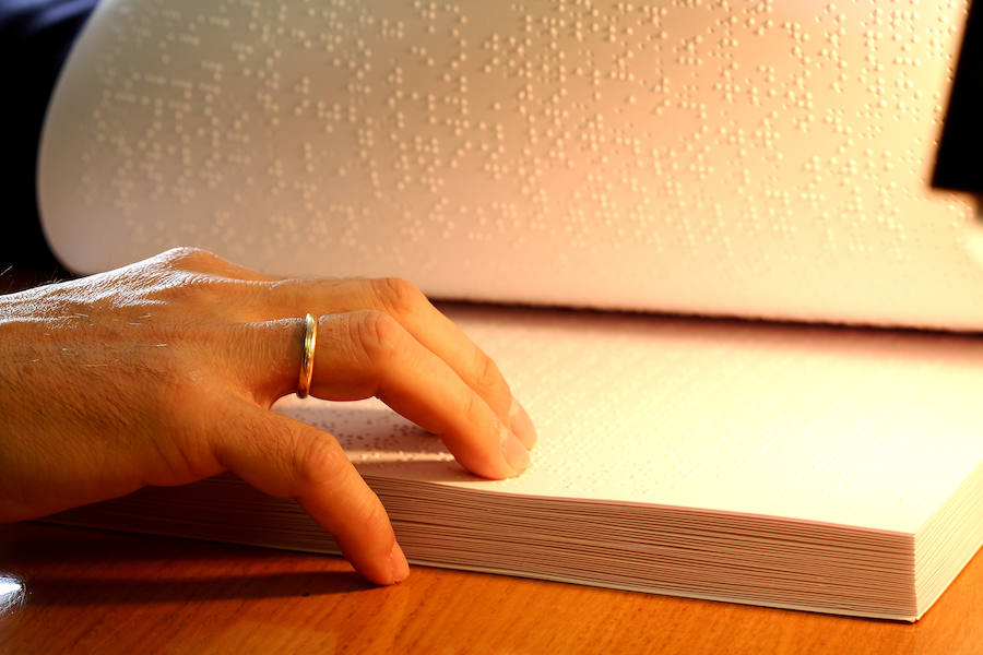 Libro en braille. 