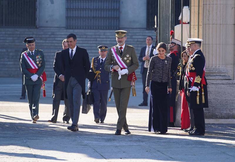 Los Reyes de España, Felipe VI y doña Letizia, presidieron la tradicional Pascua Militar junto a los ministros de Defensa y del Interior, Margarita Robles y Fernando Grande-Marlaska