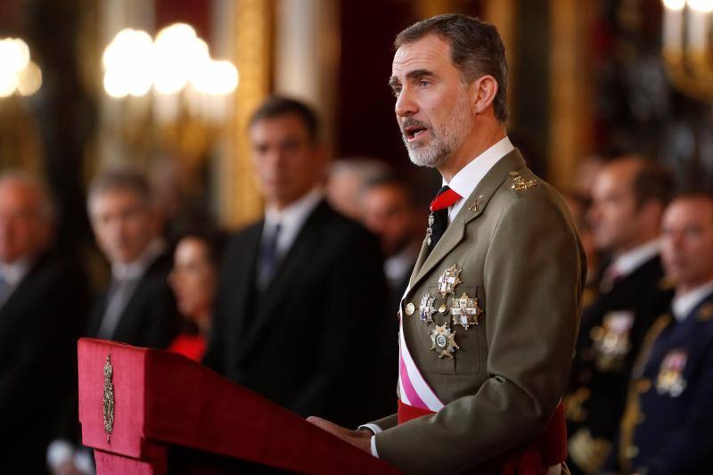 Los Reyes de España, Felipe VI y doña Letizia, presidieron la tradicional Pascua Militar junto a los ministros de Defensa y del Interior, Margarita Robles y Fernando Grande-Marlaska