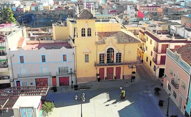 Plaza del Ayuntamiento de Riba-roja de Túria.