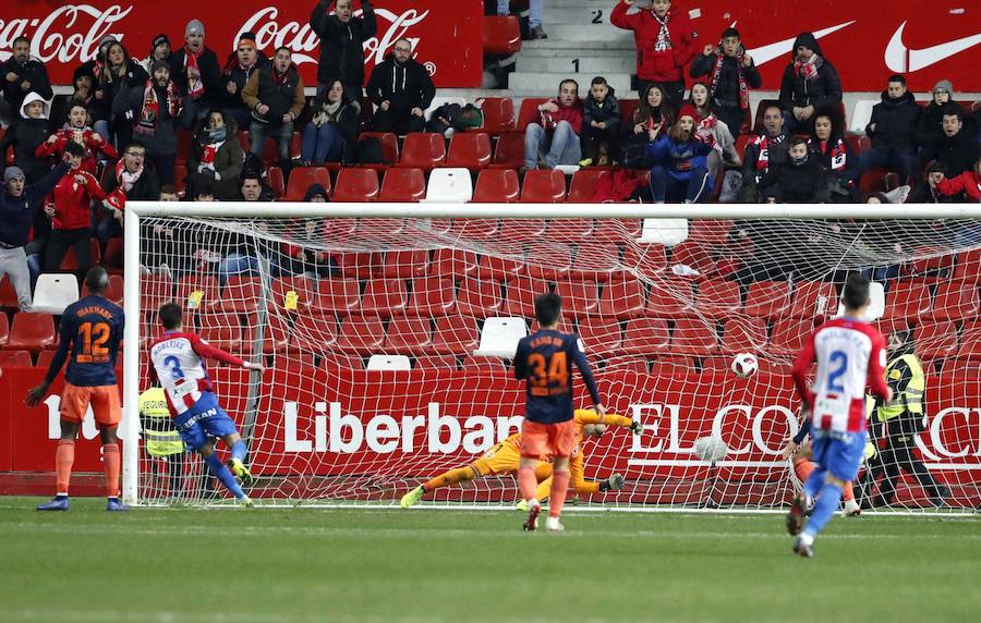 Estas son las imágenes que deja el encuentro de ida de octavos de Copa en el Molinón (2-1)