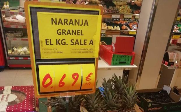 La Unió de Llauradors critica la venta de naranjas de Sudáfrica en una gran cadena de supermercados