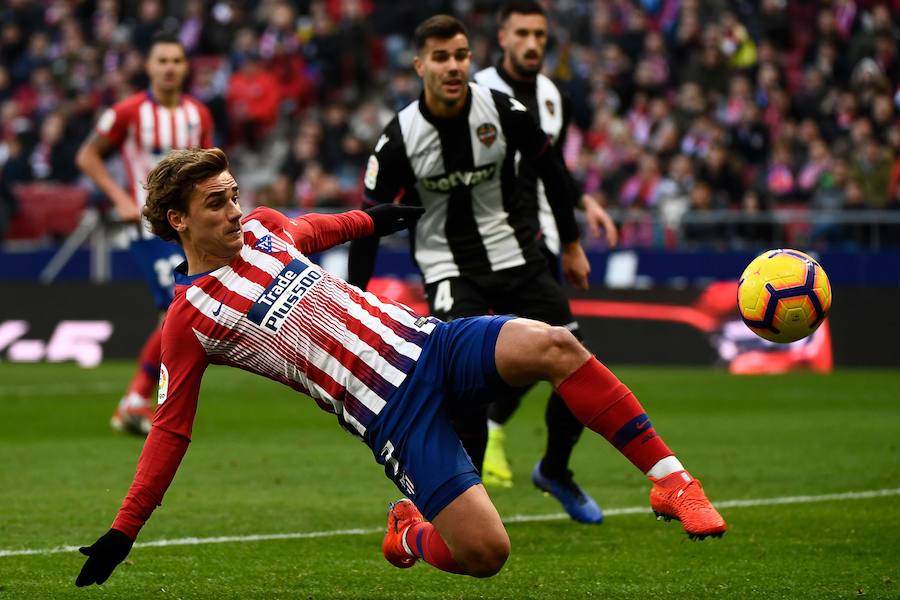 El partido de la jornada 19 de LaLiga en el Wanda Metropolitano deja estas imágenes de las mejores jugadas