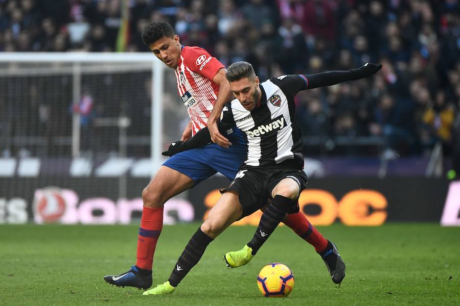 El partido de la jornada 19 de LaLiga en el Wanda Metropolitano deja estas imágenes de las mejores jugadas