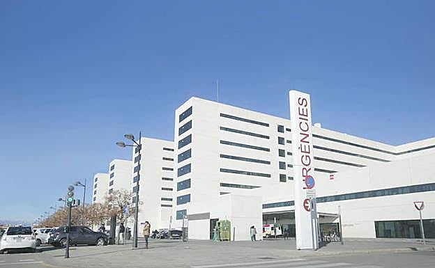 Una de las niñas ha sido trasladada al Hospital La Fe. 