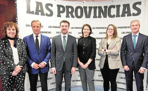 De izquierda a derecha, Julia Company, Carlos Lamora, Juan Manuel Belda, María Pérez, Irene Aguado y Daniel Zurriaga. 