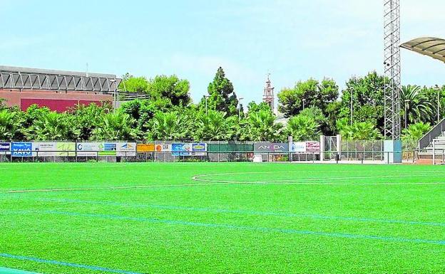 El campo de fútbol del polideportivo de Massanassa. 